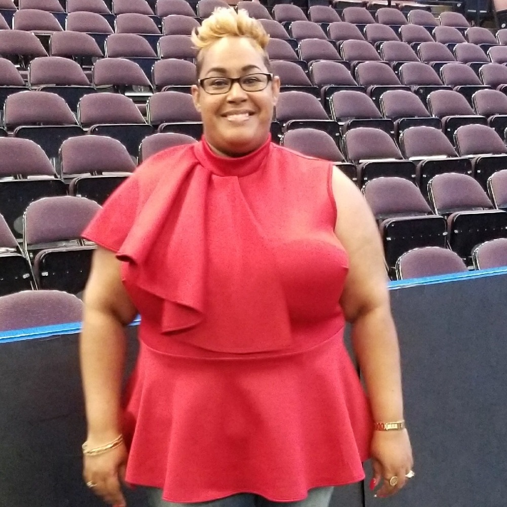 Meet your Posher, Pamela